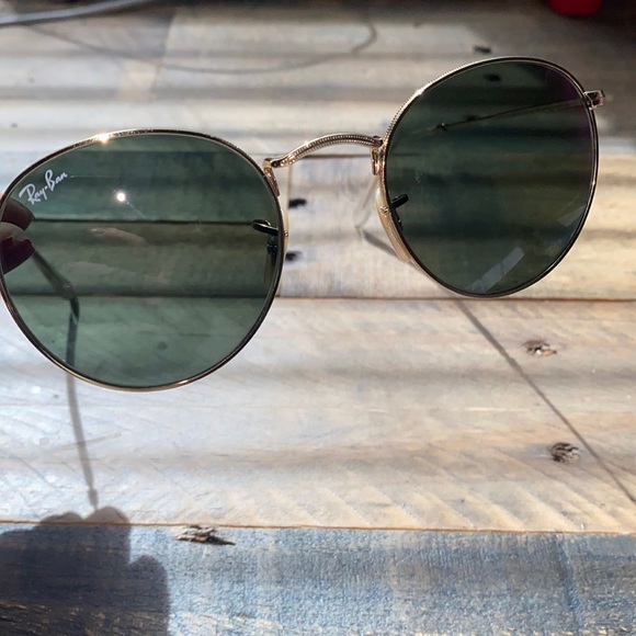 Ray-Ban Round Metal Sunglasses - Picture 4 of 11